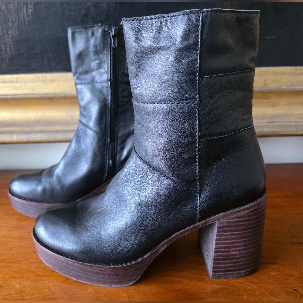 Lucky Brand Omarey Leather Platform Booties NWT